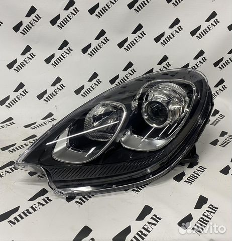 Фара левая Porsche Macan 2014-2018 xenon