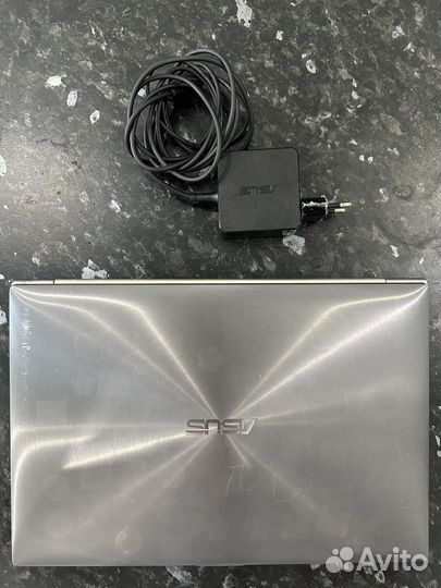 Ноутбук asus UX31E. i7/SSD256/4Gb