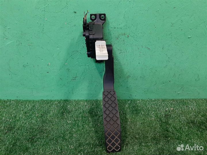 Педаль газа электронная volkswagen Touareg (7L) 2