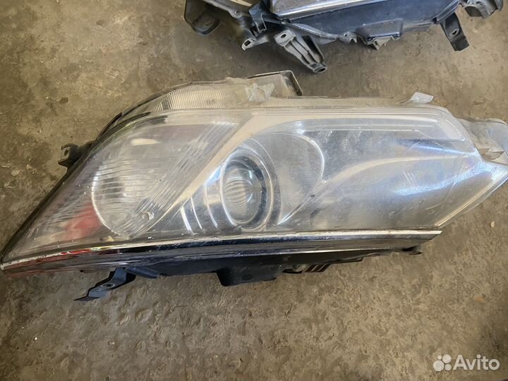 Фары на toyota camry 55