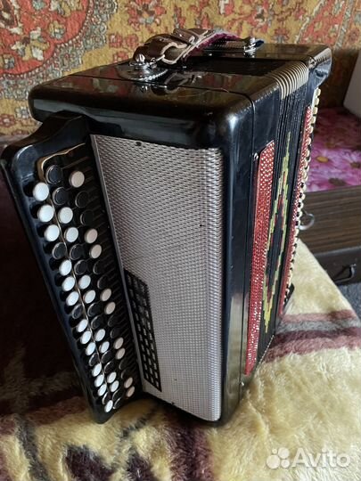 Продаю баян