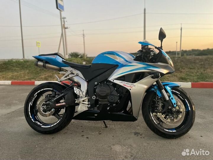 Honda CBR600RR 2008г