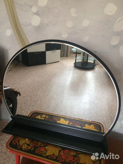 Зеркало настольное