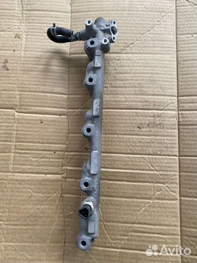 Топливная рейка Toyota Avensis T25 2azfse