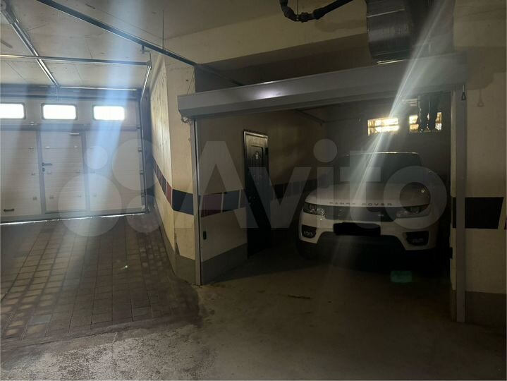 Машиноместо, 18 м²