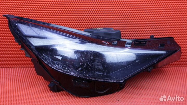 Фара правая Hyundai Elantra CN7 G4FG 92102-AA200