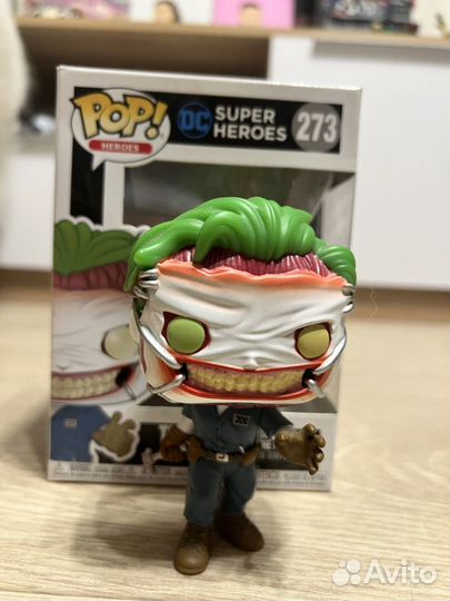 Фигурка Funko POP The Joker DC Super Heroes #273