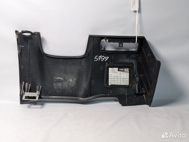 Накладка подрулевая Hyundai Sonata EF 2010