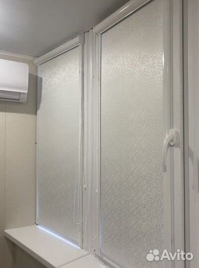 Рулонные шторы зебра в коробе E7863