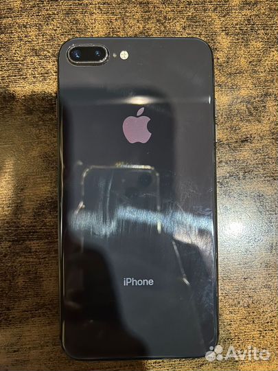iPhone 8 Plus, 64 ГБ