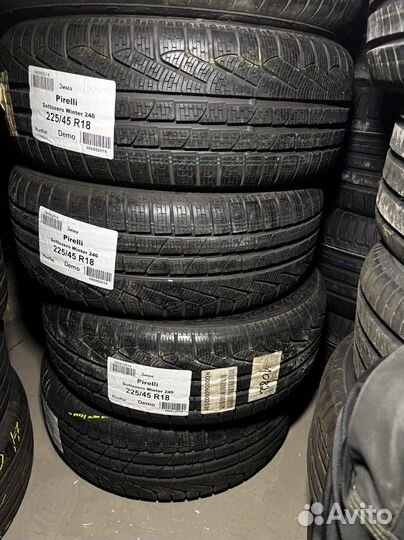 Pirelli Winter Sottozero 240 Serie II 225/45 R18