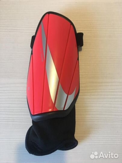 Щитки футбольные nike