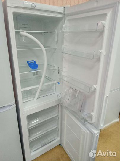 Холодильник indesit ITR 4180 W новый