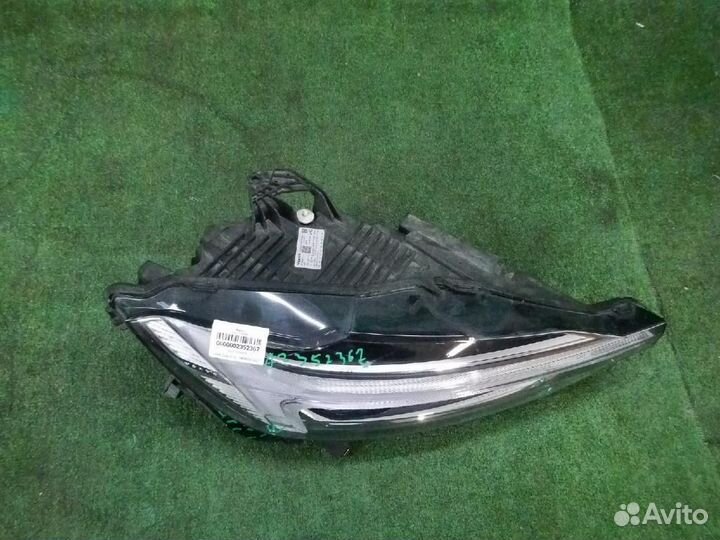 Фара правая Volvo XC60