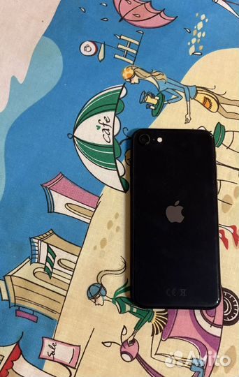 iPhone SE, 64 ГБ