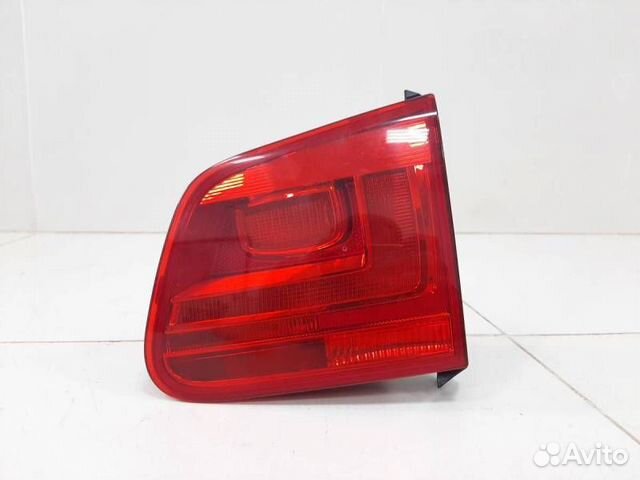 Фонарь задний внутренний правый Volkswagen Tiguan