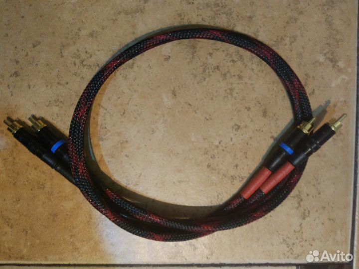 Межблочный кабель RCA-RCA Klotz 0.7м