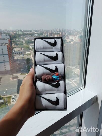 Носки Nike белые в подарочной коробке