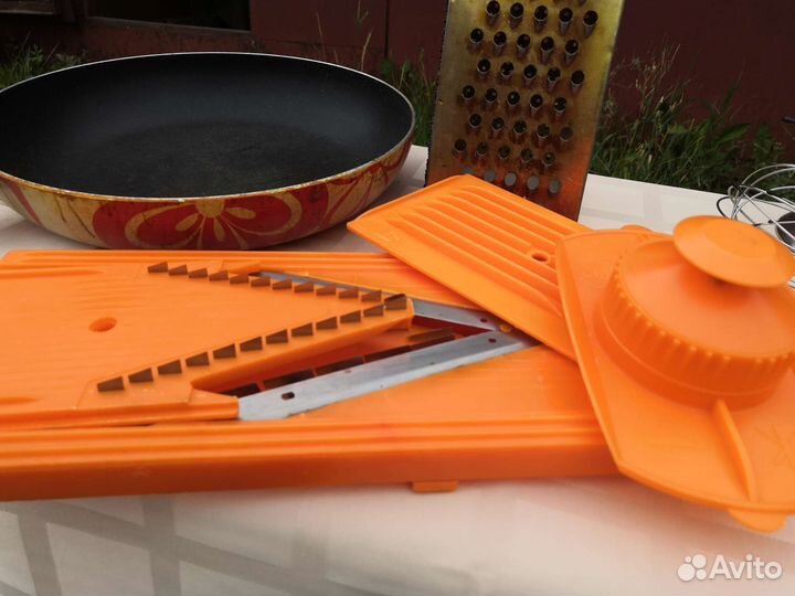 Сковорода, френч - пресс, тёрка, венчик