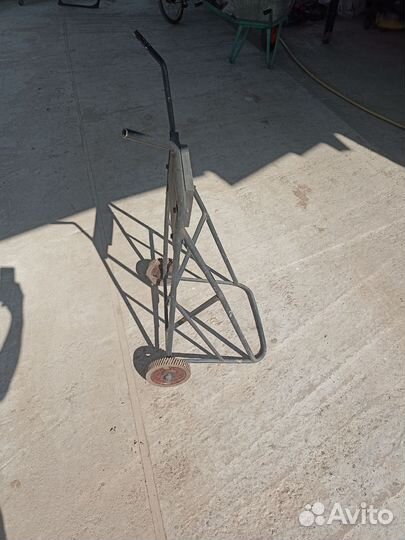 Подставка тележка для подвесного мотора