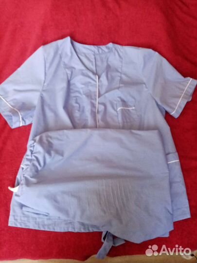 Медицинский костюм женский