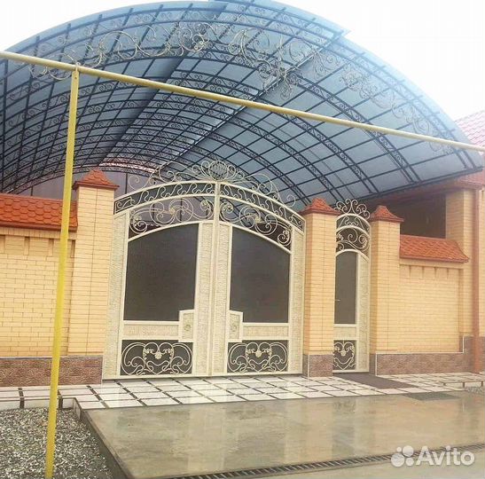 Навес из поликарбоната