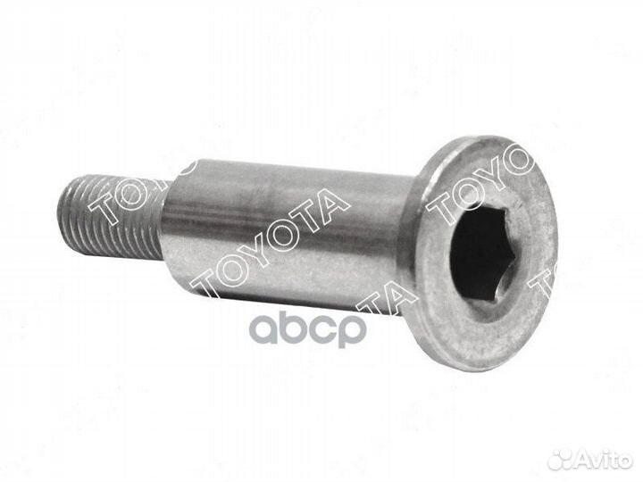 Болт 1355667010 toyota