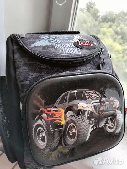 Школьный рюкзак/ ранец