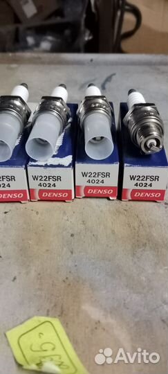 Свечи зажигания Denso W22FSR