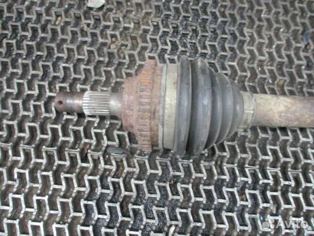 Полуось передняя левая Peugeot 206 2003