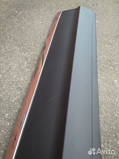 Накладка передней левой двери Фольксваген Тигуан 2