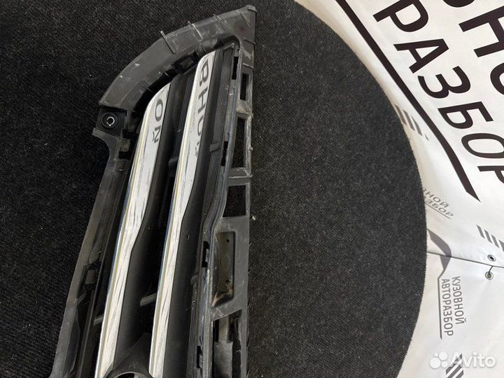 Решетка радиатора Hyundai Solaris 2017