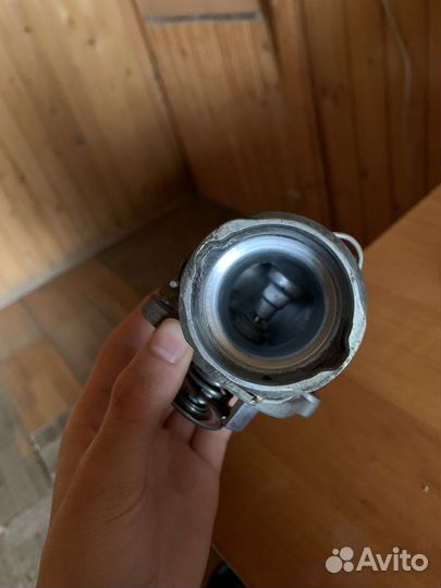 Термостат на Mercedec benz w218