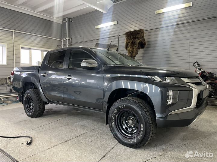 Mitsubishi L200 2.4 МТ, 2020, 80 000 км