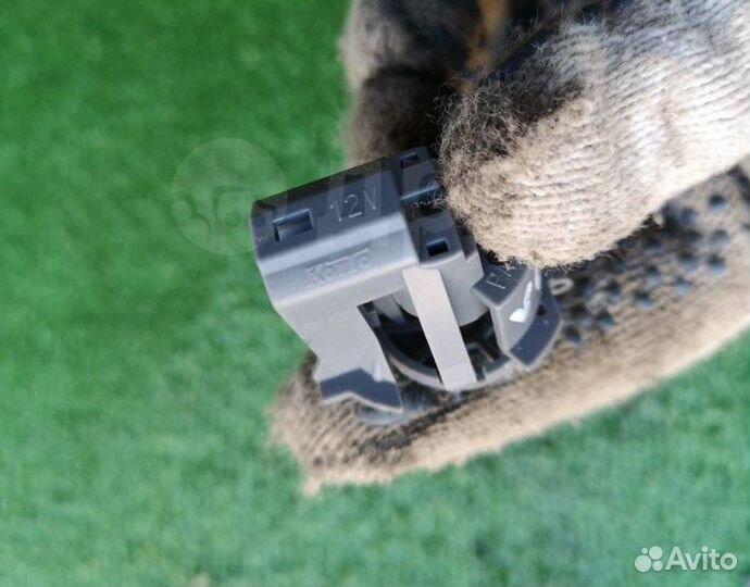 Плафон подсветки багажника для Toyota Camry V40