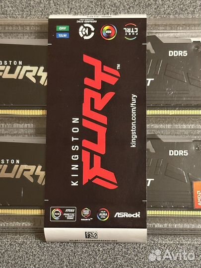Память Kingston DDR5 16 Gb RGB новые