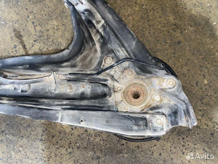 Рычаги задней подвески задние правые Honda Cr-V