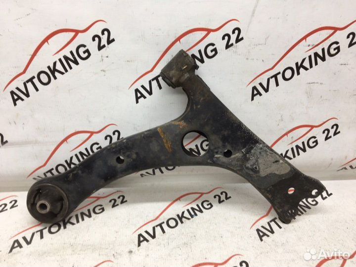 Рычаг передний правый Toyota Avensis AZT250 1azfse