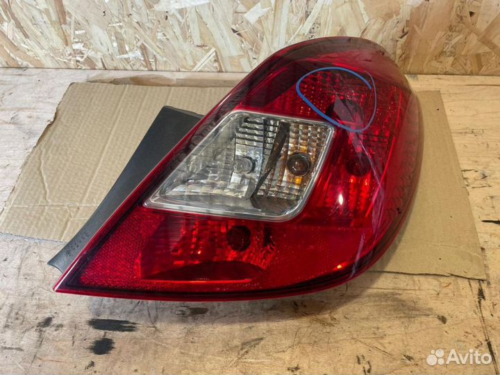Фонарь задний правый Corsa D 2006-2015