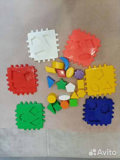 Развивающие игрушки