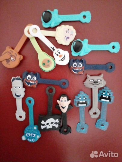 Коллекция разных скрепышей