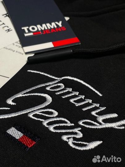 Tommy hilfiger толстовка