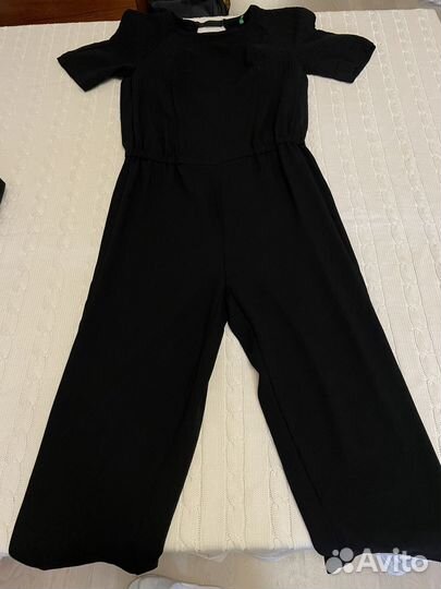 Комбинезон benetton черный с вырезом S-M