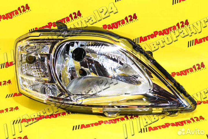 Фара Лада Ларгус правая (8200744754) (Севием)