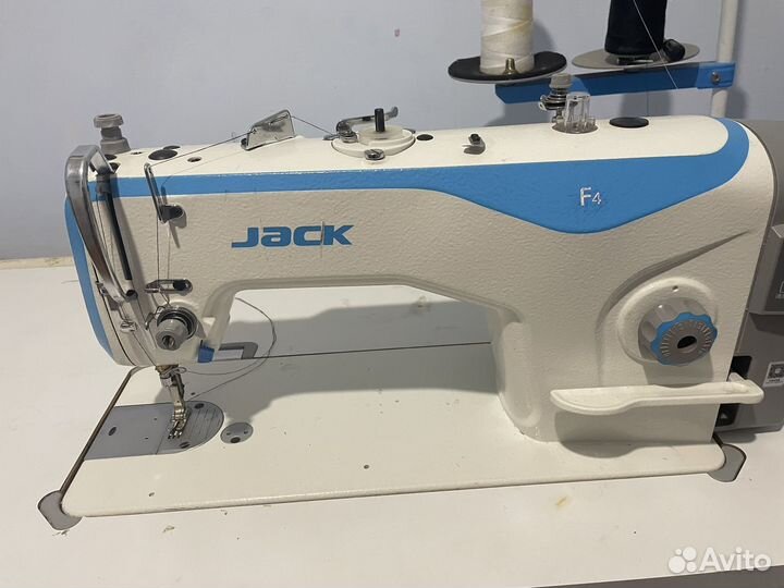 Швейная машина