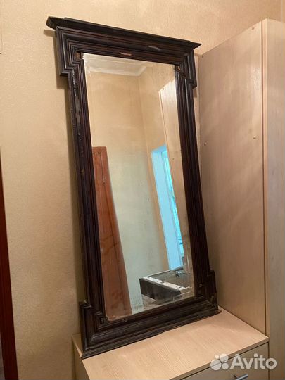 Зеркало старинное в раме