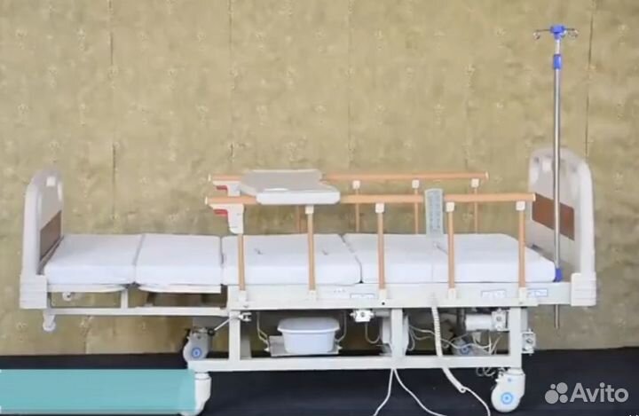Медицинская кровать для лежачих больных Электро*wc