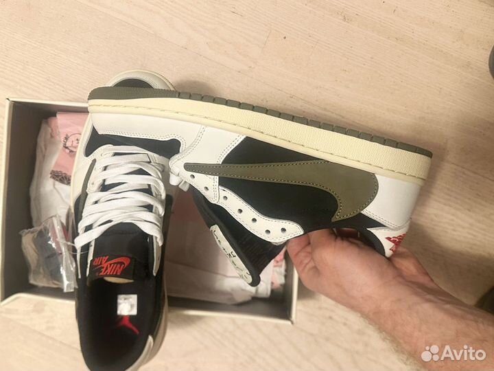 Nike Air Jordan 1 Travis Scott olive