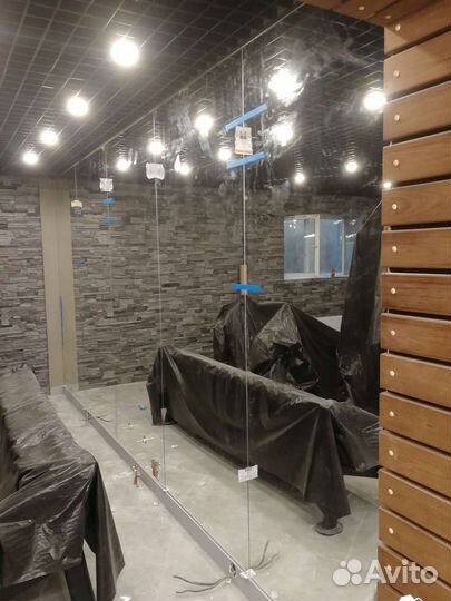 Изготовление зеркал и стеклянных конструкций