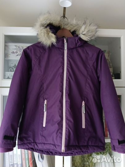 Демисезонная куртка для девочки HM 140